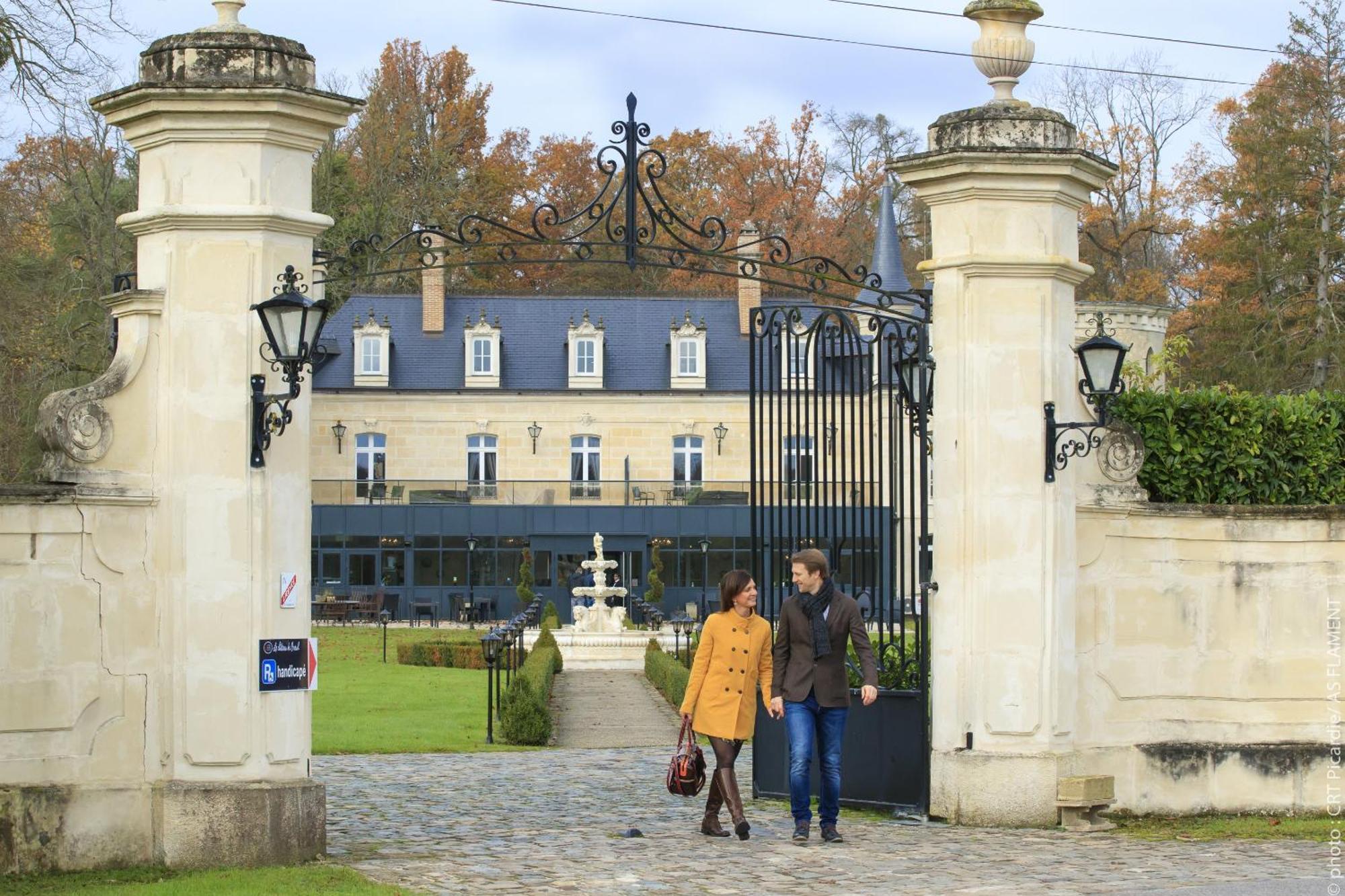 Chateau De Breuil Bed & Breakfast Bruyeres-et-Montberault ภายนอก รูปภาพ
